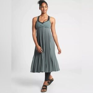 ATHLETA | Pirouette Dress | Metropolis Gray | Large